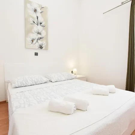 Zorana Apartment *