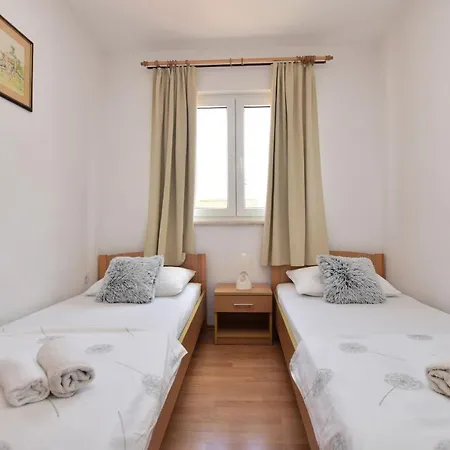 Zorana Apartment Rogoznica (Sibenik-Knin)